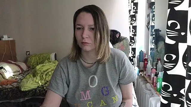 Snapshot of Ozalin_ chatting on 02-24-26, 10:13 Ozalin online show from 02-24-26, 10:13