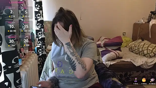 Snapshot of Ozalin_ chatting on 03-03-26, 09:15 Ozalin online show from 03-03-26, 09:15