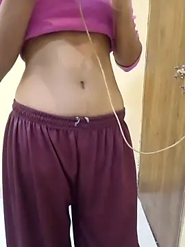 Snapshot of Siya_bombay chatting on 02-22-26, 01:40 Siya bombay online show from 02-22-26, 01:40