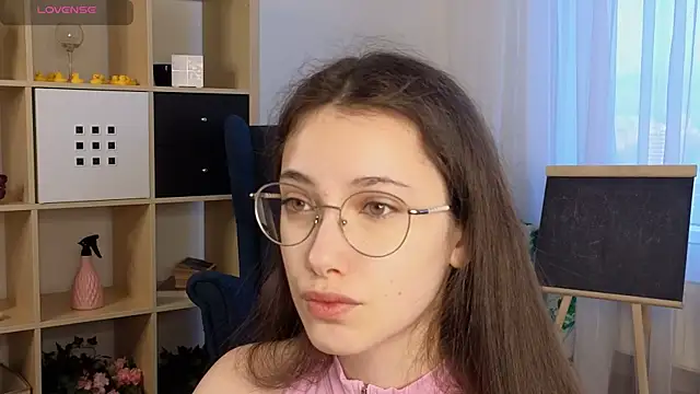 PamTrower online show from 03-06-26, 03:03