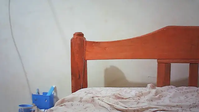 Snapshot of DontTellYourWife chatting on 02-22-26, 12:34 DontTellYourWife online show from 02-22-26, 12:34