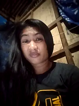 Snapshot of SweetKirsten69 chatting on 02-19-26, 02:35 SweetKirsten69 online show from 02-19-26, 02:35