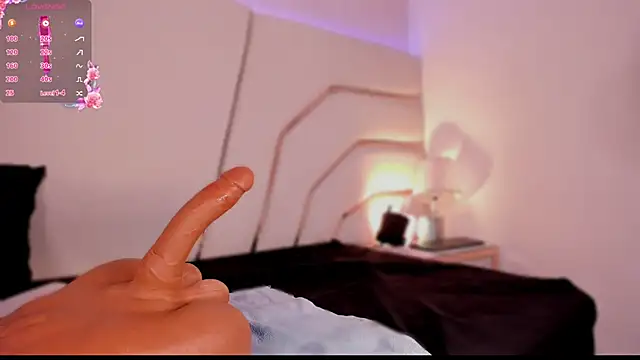 Snapshot of bela_palmer chatting on 03-10-26, 04:17 bela palmer online show from 03-10-26, 04:17