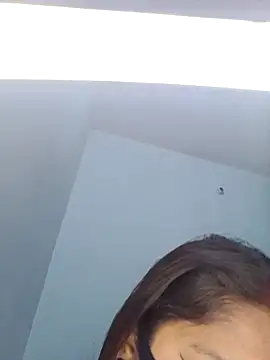 Snapshot of Priyani_2304 chatting on 02-02-26, 04:06 Priyani 2304 online show from 02-02-26, 04:06