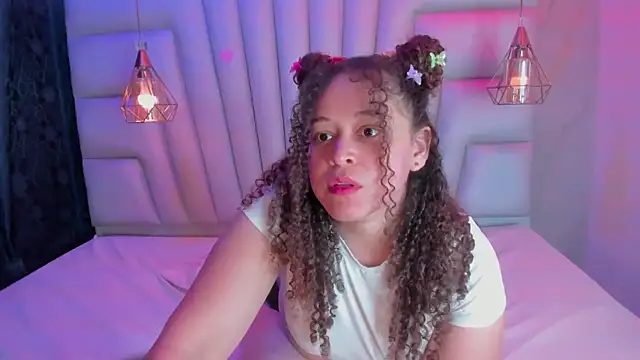 Snapshot of IrinaVoshh_ chatting on 02-16-26, 07:21 IrinaVoshh online show from 02-16-26, 07:21