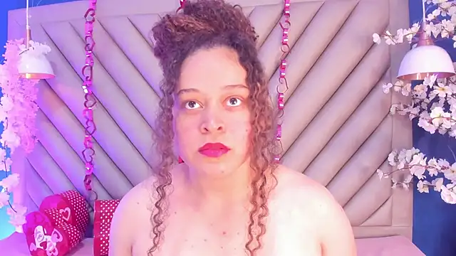 Snapshot of IrinaVoshh_ chatting on 02-19-26, 07:21 IrinaVoshh online show from 02-19-26, 07:21