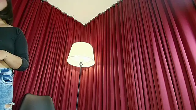 Sharlotte  1 online show from 03-07-26, 11:40