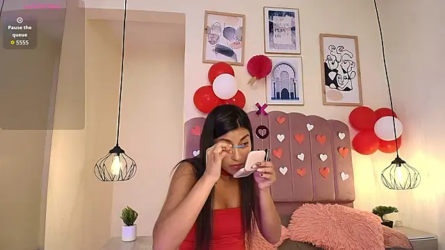 Snapshot of Ateneaaa_ chatting on 02-14-26, 07:32 Ateneaaa online show from 02-14-26, 07:32