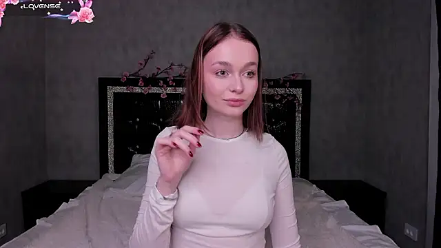 Snapshot of LillianPerry chatting on 03-09-26, 05:28 LillianPerry online show from 03-09-26, 05:28