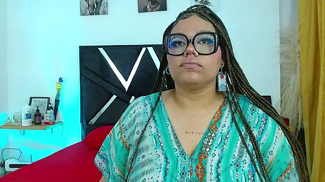 Snapshot of AlahiaFrequency chatting on 03-09-26, 11:20 AlahiaFrequency online show from 03-09-26, 11:20