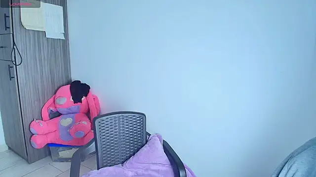 alys love online show from 04-19-26, 01:32