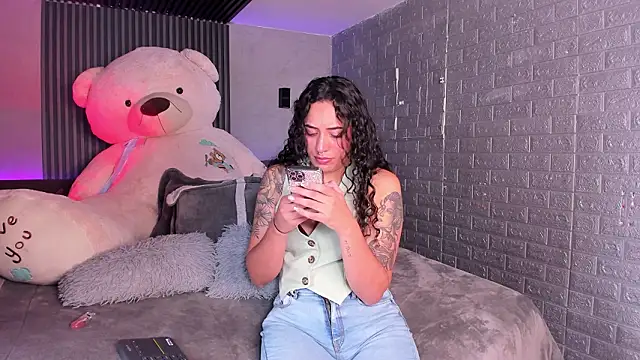 Magic ivone online show from 02-19-26, 12:01