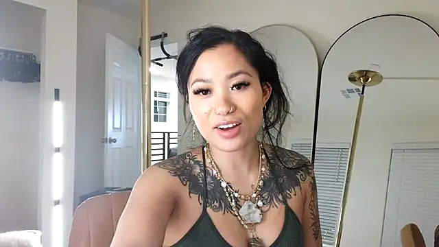 Snapshot of 222goddess444you chatting on 02-22-26, 06:24 222goddess444you online show from 02-22-26, 06:24