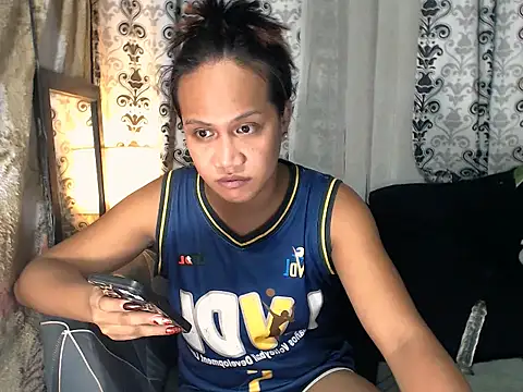 Queen-barbie online show from 07-20-26, 11:23