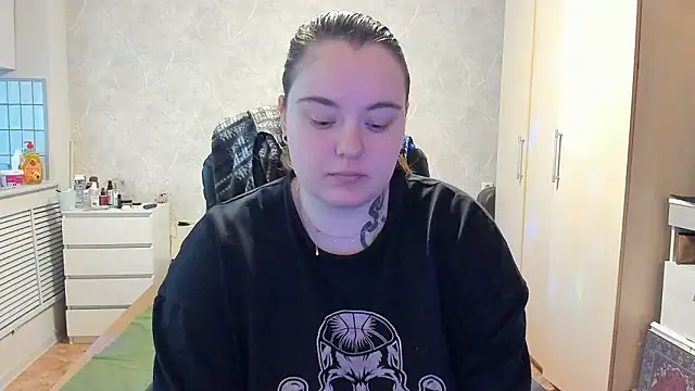 Snapshot of katya_idinax chatting on 02-04-26, 10:21 katya idinax online show from 02-04-26, 10:21