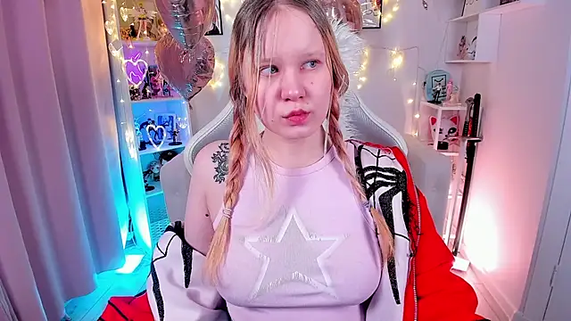 Snapshot of AnnieVibe chatting on 02-09-26, 05:39 AnnieVibe online show from 02-09-26, 05:39