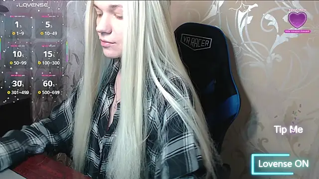 Snapshot of Shiny_Victoria chatting on 03-07-26, 09:50 Shiny Victoria online show from 03-07-26, 09:50