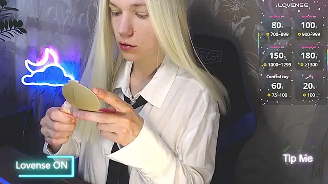 Shiny Victoria online show from 04-04-26, 07:28