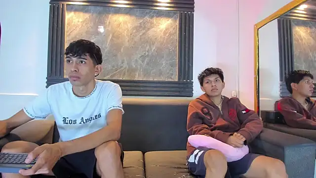 Snapshot of biig_boy chatting on 02-19-26, 08:16 biig boy online show from 02-19-26, 08:16