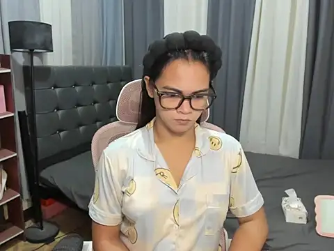 Snapshot of TinyCock_Rein chatting on 03-10-26, 08:36 TinyCock Rein online show from 03-10-26, 08:36