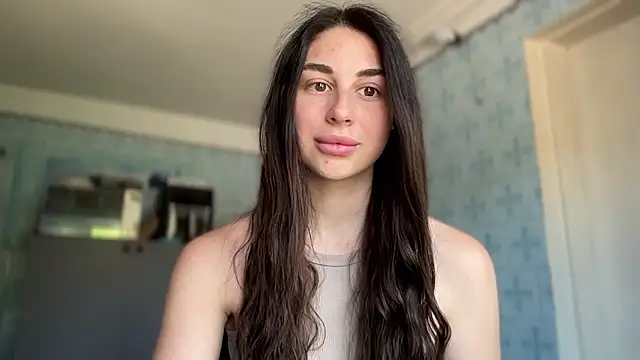 LiluMartiznir online show from 06-18-26, 09:14
