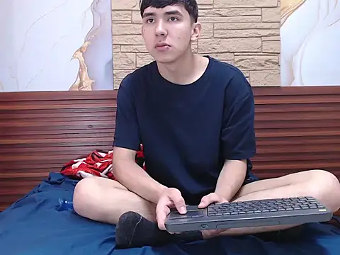 Snapshot of massimoferrera303av chatting on 02-20-26, 06:52 massimoferrera303av online show from 02-20-26, 06:52