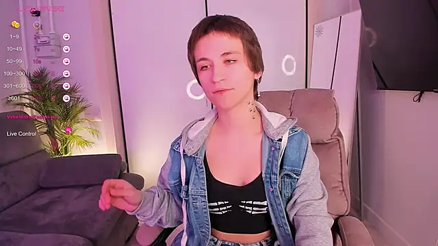 Snapshot of AutumnWhisper chatting on 02-03-26, 09:31 AutumnWhisper online show from 02-03-26, 09:31