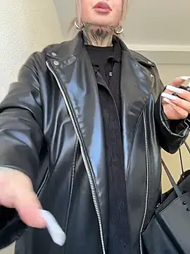 Snapshot of Chiibi chatting on 03-06-26, 10:23 Chiibi online show from 03-06-26, 10:23