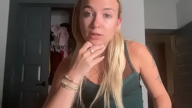 kelseyblu online show from 05-07-26, 12:16
