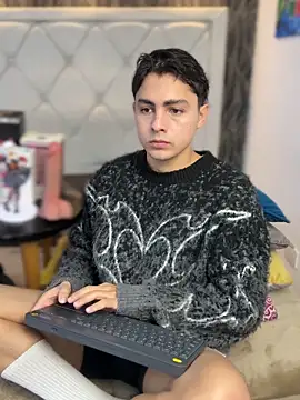 Samu Hott online show from 02-16-26, 08:27