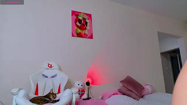 peachiee  online show from 04-23-26, 02:13