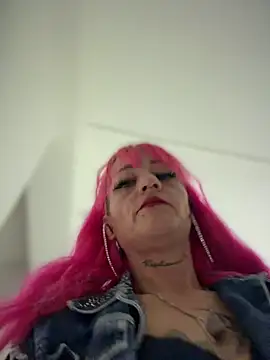 Snapshot of Karolaiin_LS chatting on 02-17-26, 07:42 Karolaiin LS online show from 02-17-26, 07:42