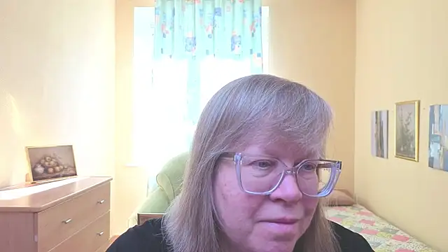 Emma Eclipsee online show from 03-11-26, 11:16