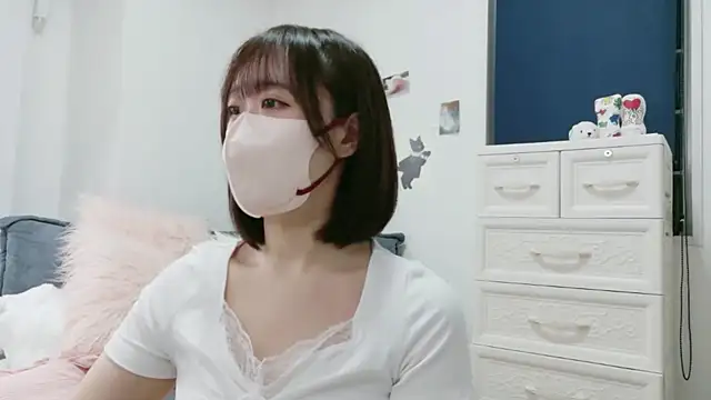 Snapshot of Himari_162 chatting on 06-24-26, 01:43 Himari 162 online show from 06-24-26, 01:43