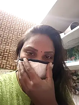 Snapshot of Tamil_Hot_Nisha chatting on 02-11-26, 05:07 Tamil Hot Nisha online show from 02-11-26, 05:07