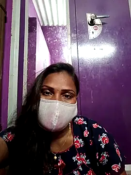 Snapshot of Tamil_Hot_Nisha chatting on 03-08-26, 05:44 Tamil Hot Nisha online show from 03-08-26, 05:44