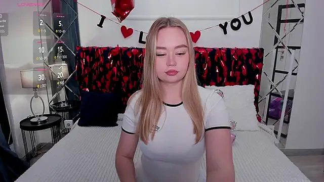 Snapshot of BellaAiry chatting on 02-14-26, 01:46 BellaAiry online show from 02-14-26, 01:46