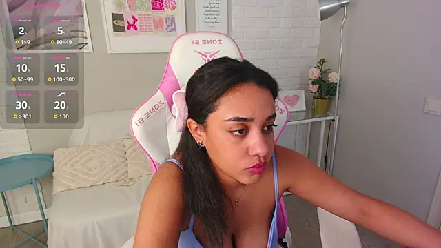 Snapshot of Luna_Cortier chatting on 03-07-26, 05:37 Luna Cortier online show from 03-07-26, 05:37