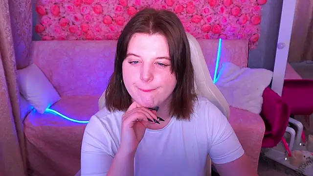 KristiFoxy online show from 04-06-26, 05:30