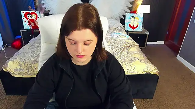 KristiFoxy online show from 04-08-26, 05:18