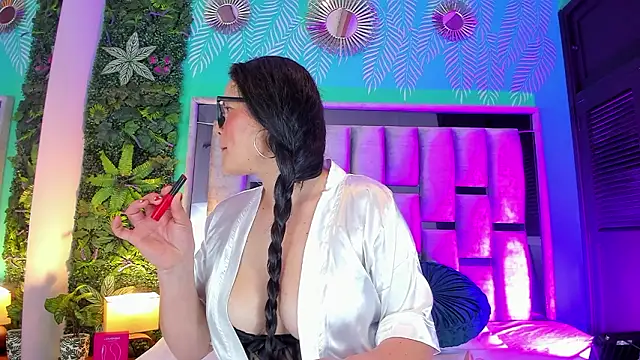 Snapshot of Mari_cooper1 chatting on 03-09-26, 12:20 Mari cooper1 online show from 03-09-26, 12:20