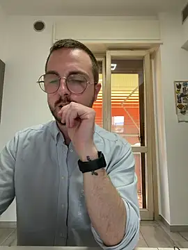 Snapshot of ItalianAlex chatting on 06-03-26, 02:33 ItalianAlex online show from 06-03-26, 02:33