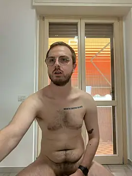 Snapshot of ItalianAlex chatting on 06-24-26, 01:32 ItalianAlex online show from 06-24-26, 01:32
