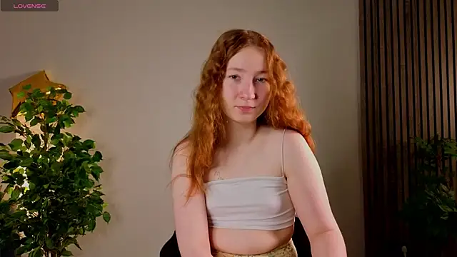 Snapshot of MaraButtrey chatting on 03-12-26, 01:12 MaraButtrey online show from 03-12-26, 01:12