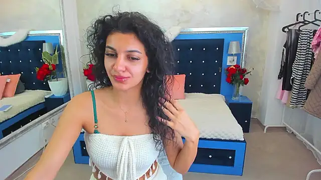 YasmineDelight online show from 02-04-26, 09:15