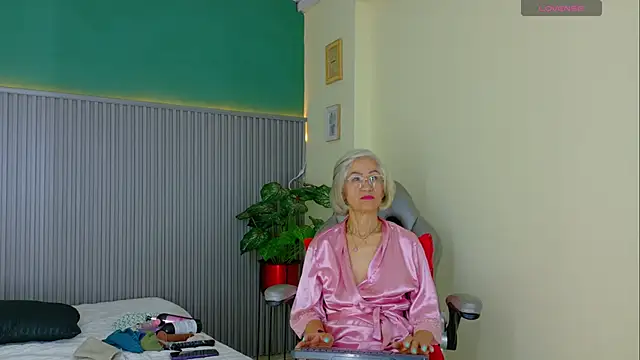 miss monserrate01 online show from 06-20-26, 01:25