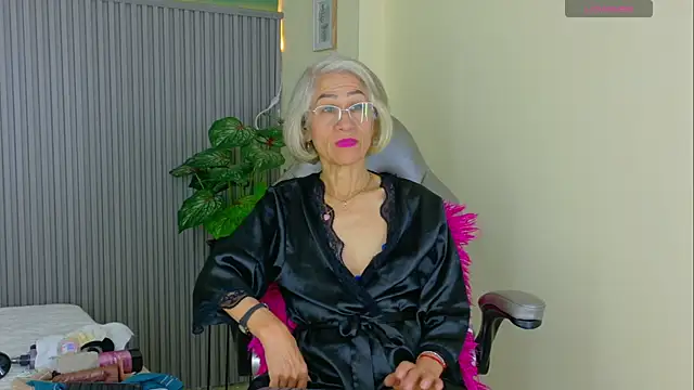 miss monserrate01 online show from 06-22-26, 01:52