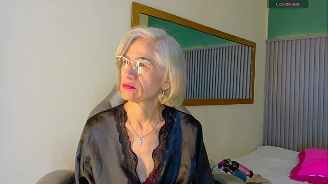 miss monserrate01 online show from 06-26-26, 01:26