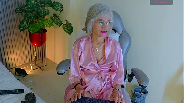 miss monserrate01 online show from 07-11-26, 02:42