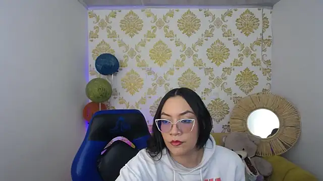 ALISS M  online show from 02-23-26, 09:12